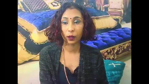indiansexybutt4u2luv online show from 07.07.26