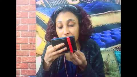 indiansexybutt4u2luv online show from 07.14.26