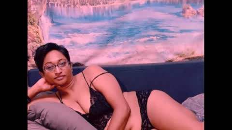 Shreya online show from 12.15.24