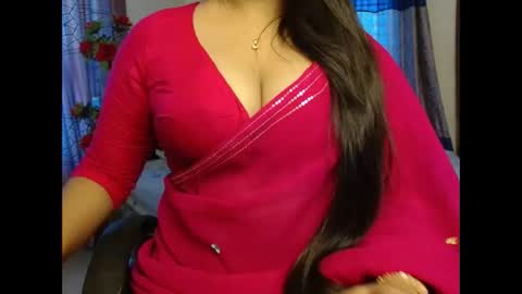 Snapshot of indiantina chatting on 09.25.25 tina online show from 09.25.25