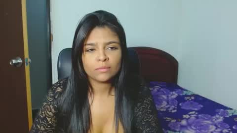 Aleja vallejo online show from 02.04.25