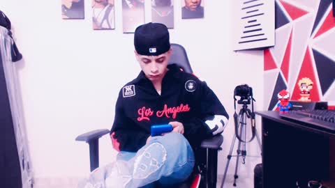 Snapshot of indomitablebeast chatting on 12.19.24 matias online show from 12.19.24