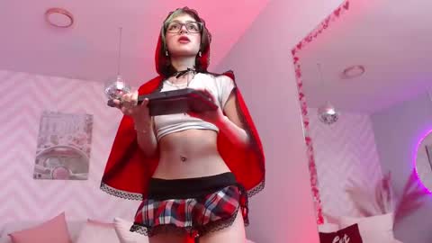 Snapshot of indy_moore chatting on 12.16.25 INDY online show from 12.16.25