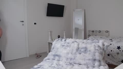 InesNova online show from 04.07.26