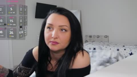 InesNova online show from 04.10.26