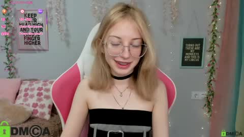 Mia online show from 03.25.26