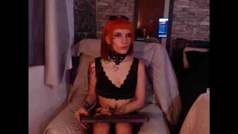 MOLLY online show from 01.09.26