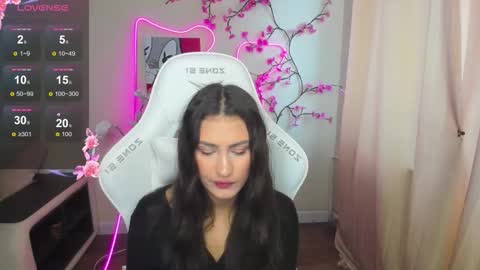 Adel online show from 12.05.25