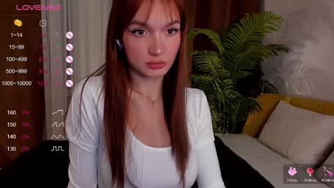 Snapshot of ingergirl chatting on 10.28.25 Vicki FANSLY --- online show from 10.28.25