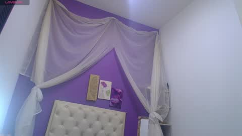 Ingrid petite online show from 12.07.24