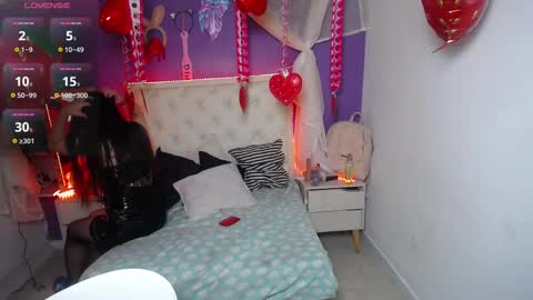 Ingrid petite online show from 02.14.25