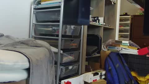 Hanging Out online show from 01.26.25