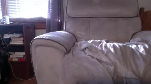 Snapshot of inmybackyard chatting on 02.10.25 InMyBackyard online show from 02.10.25