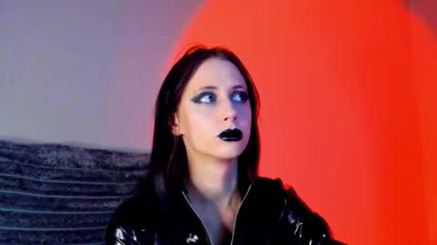 Snapshot of inner_light___ chatting on 02.01.26 Venera online show from 02.01.26