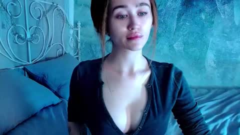 Lina online show from 10.30.25