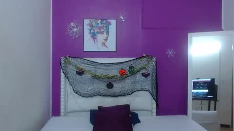 innocent_sexybaby online show from 10.31.25