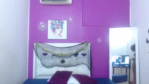 innocent_sexybaby online show from 11.05.25