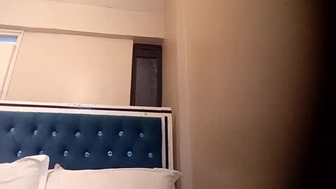 Amber online show from 02.23.25