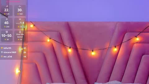 innocenthazel online show from 10.14.25