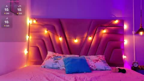 innocenthazel online show from 10.28.25