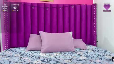 innocenthazel online show from 03.17.26