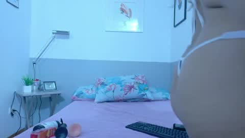 innocenthazel online show from 03.22.26