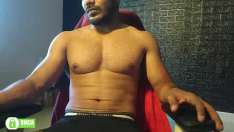 Snapshot of insanestud_miles chatting on 07.05.26 Miles online show from 07.05.26