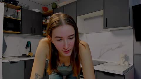 Snapshot of internetsexplorer chatting on 12.08.24 Bernadette Join online show from 12.08.24