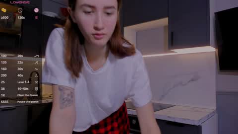 Snapshot of internetsexplorer chatting on 12.13.24 Bernadette Join online show from 12.13.24