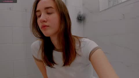 Snapshot of internetsexplorer chatting on 02.19.25 Bernadette Join online show from 02.19.25