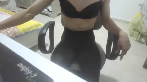 Snapshot of ipog4034 chatting on 12.16.25 YourVirtualSlave online show from 12.16.25