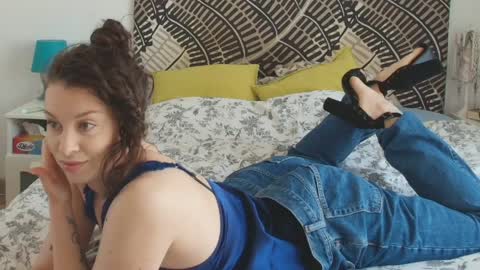 Irene online show from 04.08.26