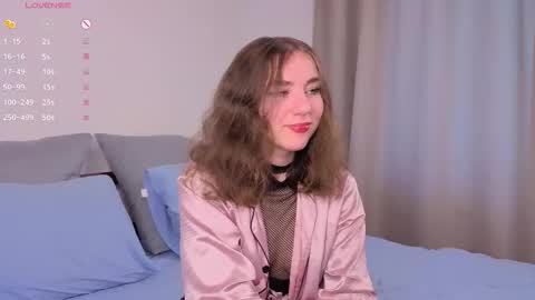 Snapshot of ireneharris chatting on 09.09.25 Maxin online show from 09.09.25