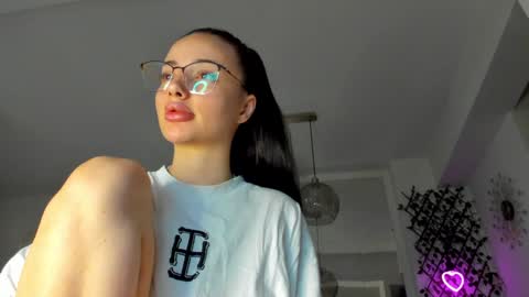 Ir s room online show from 02.06.25