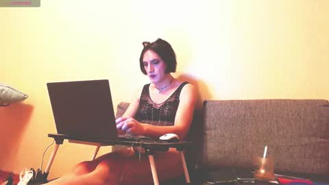 IrenmodelTrans online show from 11.27.25