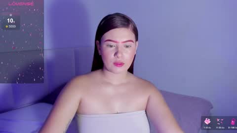 Snapshot of irinastone_ chatting on 11.13.25 Irina online show from 11.13.25