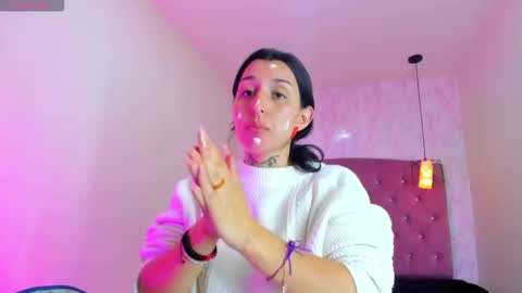 Snapshot of iris_77 chatting on 11.13.25 iris_77 online show from 11.13.25