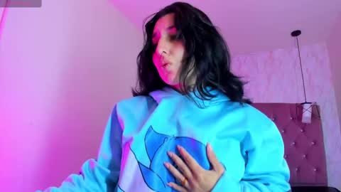 Snapshot of iris_77 chatting on 11.16.25 iris_77 online show from 11.16.25