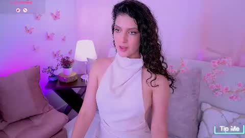 Maia Glow online show from 07.14.26