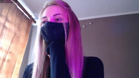 Lily online show from 09.24.25