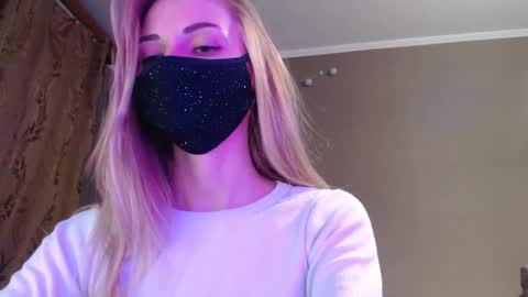 Lily online show from 09.26.25