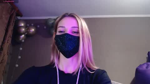 Lily online show from 11.06.25