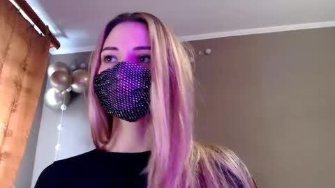 Lily online show from 11.24.25