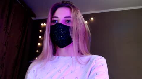 Snapshot of iris_lave chatting on 01.18.26 Lily online show from 01.18.26