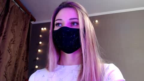 Snapshot of iris_lave chatting on 02.06.26 Lily online show from 02.06.26