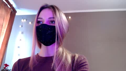 Snapshot of iris_lave chatting on 02.10.26 Lily online show from 02.10.26