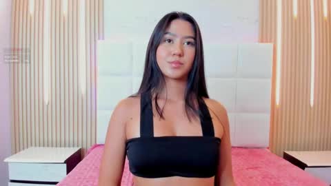 Snapshot of iris_thompson chatting on 09.25.25 Iris online show from 09.25.25