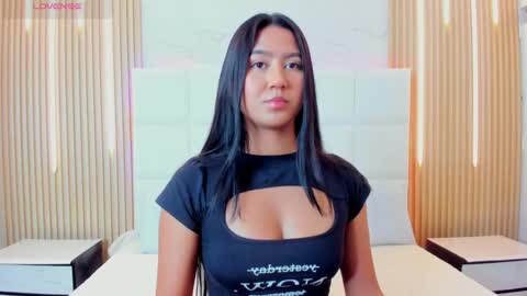 Snapshot of iris_thompson chatting on 09.30.25 Iris online show from 09.30.25