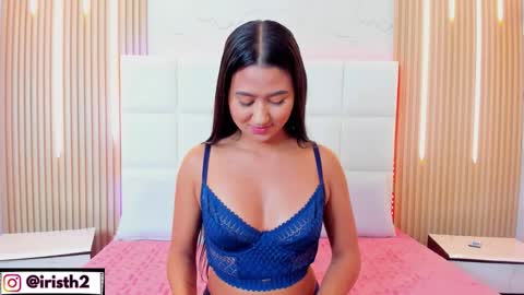 Snapshot of iris_thompson chatting on 10.25.25 Iris online show from 10.25.25