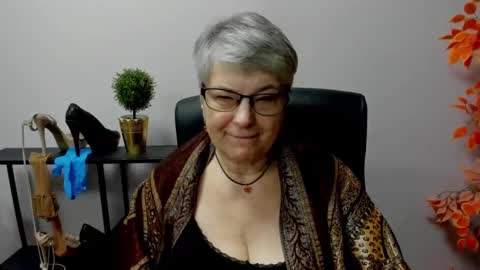 I R I S online show from 02.26.25